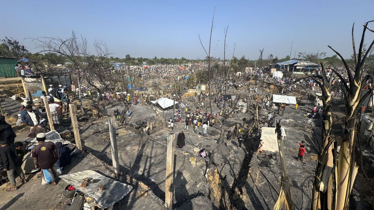 Sedm tisíc lidí bez domova. Bangladéš zachvátil ničivý požár